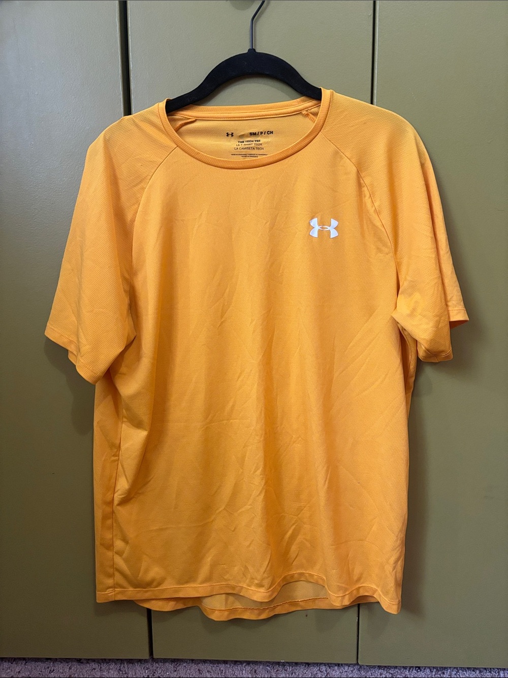 Under Armour Men’s Bright Yellow Short Sleeve Performance Tee